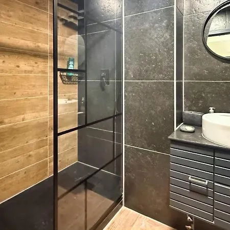 Spacious 3-room With Balcony *