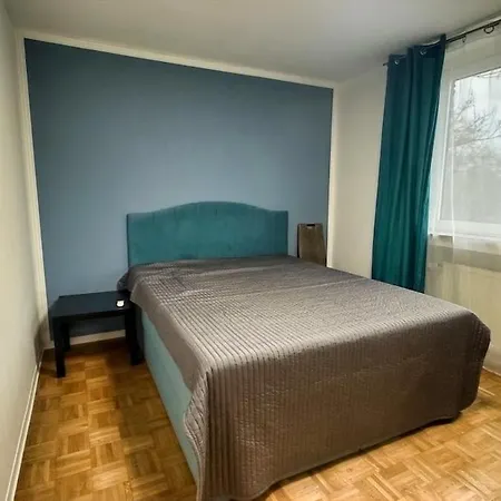 Spacious 3-room With Balcony Appartamento