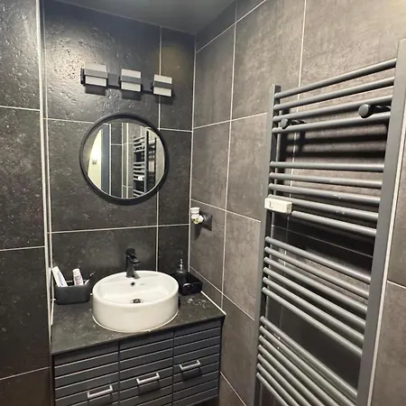 Spacious 3-room With Balcony Mönchengladbach