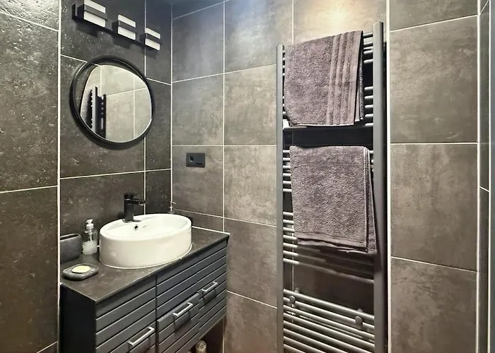 Lejlighed Spacious 3-room With Balcony